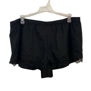 NWT Victoria’s Secret satin sleep Shorts, Black Lingerie, sexy booty shorts, L